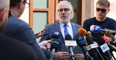 MSZ: ok. 10 pasażerów autokaru, który uległ wypadkowi na Węgrzech w stanie poważnym